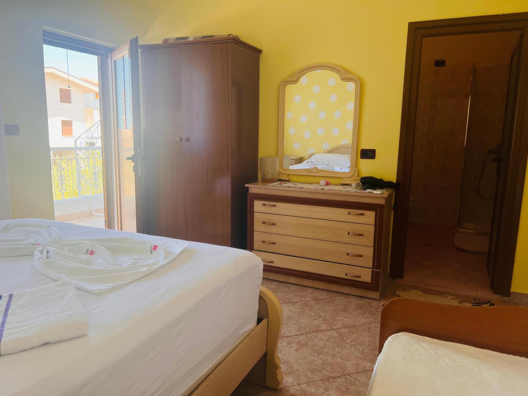 Fori Vodo Hotel Дивяка Екстериор снимка